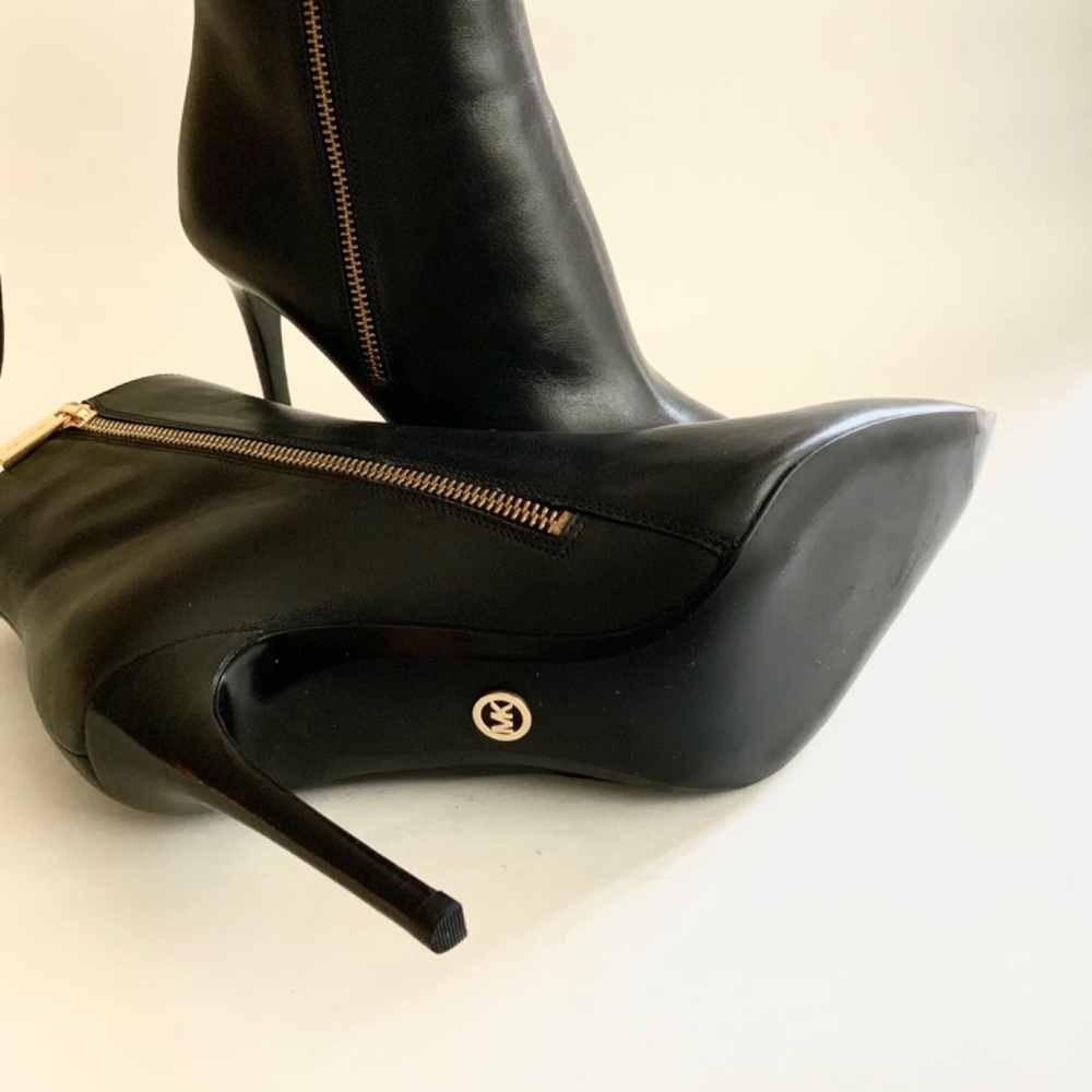 Michael Kors Keke Black Leather Ankle Boots Stiletto Heel Pointed Toe Bootie 9.5 - Picture 11 of 15
